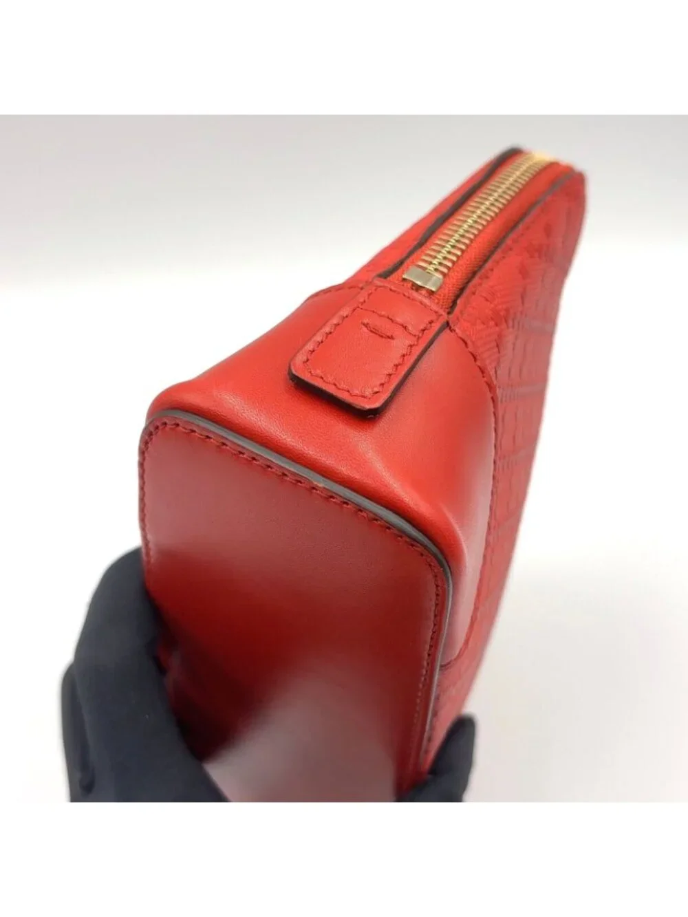 Gucci Diamante Leather Red Pouch Gold